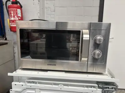Magnetron Samsung Cm1099a – kavel bij Hammertime, Horeca Auction Antwerp