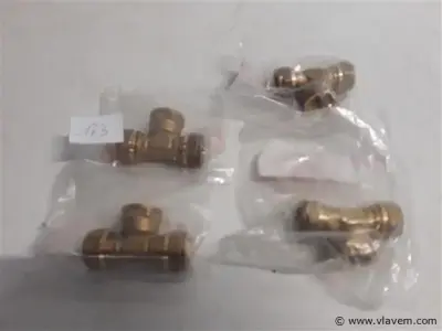 4 x Knelkoppeling T stuk koper 15 x ½ F x 15 mm – kavel bij Vlavem