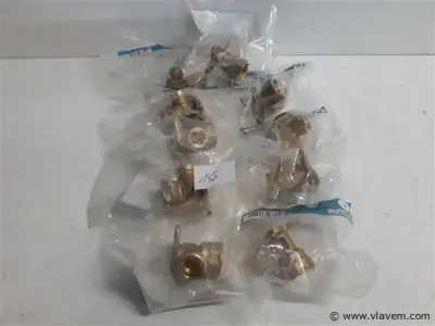 10 x Muurbevestiging soldeer koper 15mm x ½ F – kavel bij Vlavem