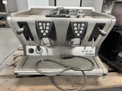 Koffiemachine Sm 100e Sprint – kavel bij Hammertime, Horeca Auction Antwerp
