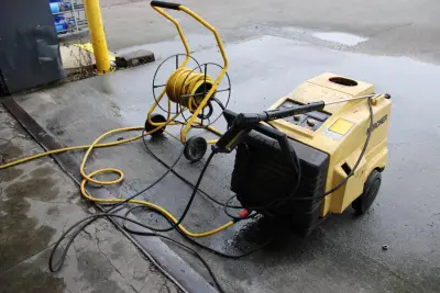 Nettoyeur hte pression Karcher HDS 790 C ( eau chaude)+ dévidoir – kavel bij Trans Executive
