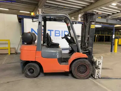 LPG Forklift Toyota 02-7FGF30 – kavel bij NetBid, Sint Baafs Vijve