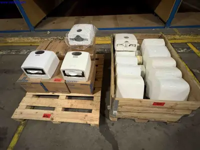 1 set Professional Aquarius paper towel dispensers KIMBERLEY CLARK – kavel bij NetBid, Sint Baafs Vijve