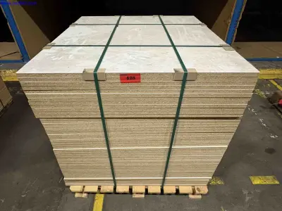 250 White melamine chipboard panels – kavel bij NetBid, Sint Baafs Vijve