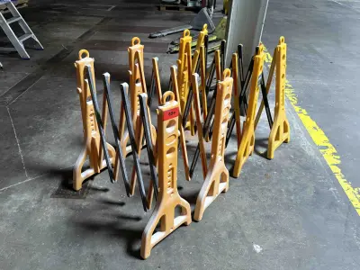 4 Safety barriers Laser 7490 – kavel bij NetBid, Sint Baafs Vijve