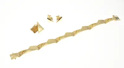 Gouden 3 delige set, Riitta Hakala – kavel bij Twents Veilinghuis