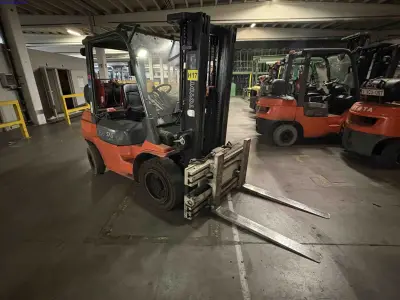 LPG counterbalance forklift truck Toyota 02-7FGF30 – kavel bij NetBid, Sint Baafs Vijve