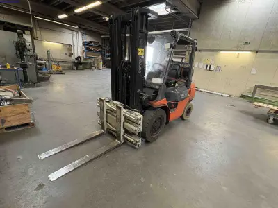 LPG counterbalance forklift truck Toyota 02-7FGF30 – kavel bij NetBid, Sint Baafs Vijve