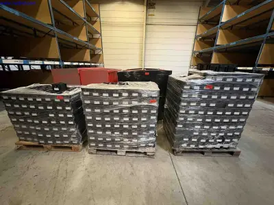 1 set Boxes and raks Wurth – kavel bij NetBid, Sint Baafs Vijve