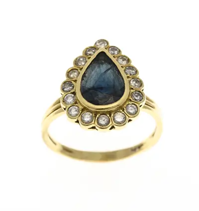 Gouden ring met peervorm saffier diamant – kavel bij Twents Veilinghuis