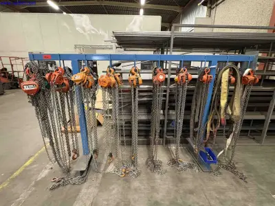 1 Set Manual Chain Hoists and Lifting Slings – kavel bij NetBid, Roterijstraat 205-8793 Waregem