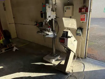 Abrasive belt sanders, pillar drill – kavel bij NetBid, Roterijstraat 205-8793 Waregem