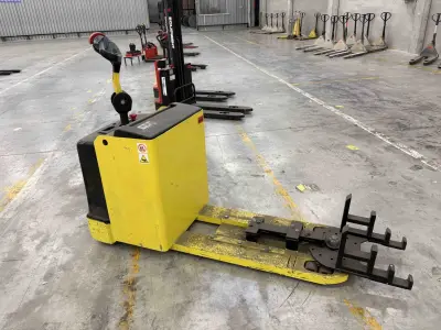 Battery electric tow tractor Hyster P2.0S – kavel bij NetBid, Roterijstraat 205-8793 Waregem