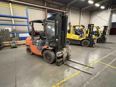 LPG counterbalance forklift truck Toyota D2-7FGF35 – kavel bij NetBid, Roterijstraat 205-8793 Waregem