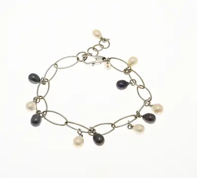 Witgouden armband met parels – kavel bij Twents Veilinghuis