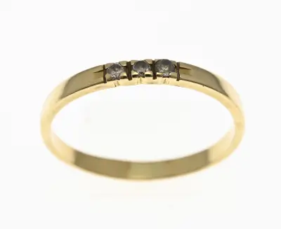 Gouden rijring met zirconia's – kavel bij Twents Veilinghuis