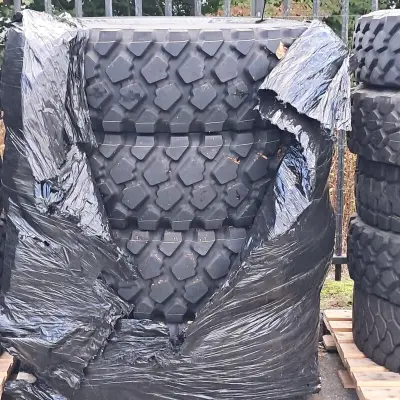 4x Vrachtwagenband, O.a Michelin, o.a XZL+ – kavel bij Domeinen Roerende Zaken, Groningen