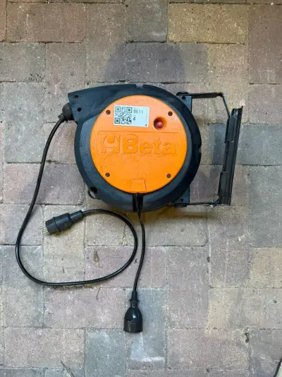 Automatische elektrische kabelhaspel, Beta, 1844 15-H05, zwart/oranje, Type 1844 15-H05 | 230 V | IP42 | wandmontage – kavel bij Onlineveilingmeester, Hoogeveen