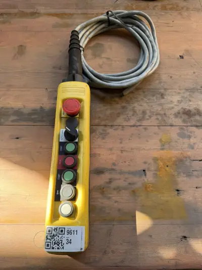Bedieningspendel, Schneider Electric, XAC-A 08, geel, IP65 – met kabel – kavel bij Onlineveilingmeester, Hoogeveen