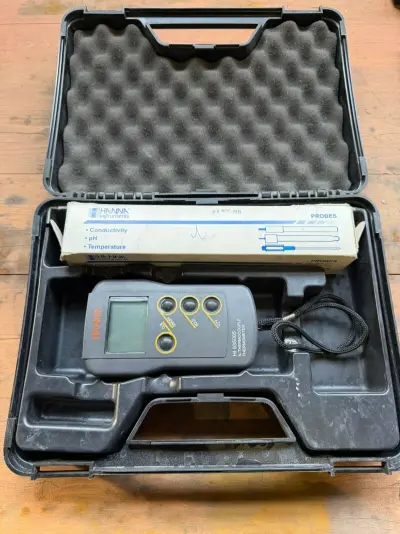 Digitale thermometer met koffer, Hanna Instruments, HI 935005, grijs – kavel bij Onlineveilingmeester, Hoogeveen
