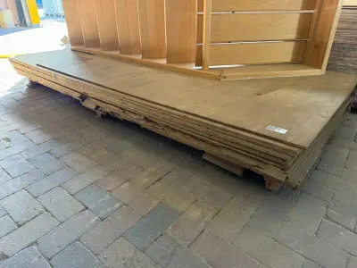 Ca. 10x Zachtboardplaten, Houtvezelplaat, grijsbruin, voornamelijk 250 × 125 cm – kavel bij Onlineveilingmeester, Hoogeveen