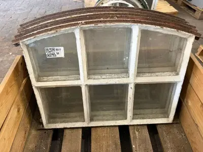 5x Gebogen stalraam, Zesruits boograam, wit, Breedte 63 cm – hoogte 43–49 cm – kavel bij Onlineveilingmeester, Hoogeveen