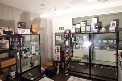 Inhoud winkel – kavel bij Openbare Verkopen, Kortrijk