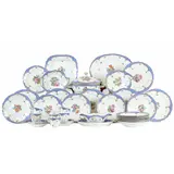 Porseleinen servies met bloemdecor afgezet met blauwe rand, Printemps Blue Border decor, bestaande uit 1 dekschaal, 4 dienschalen, 6 soep-, 5 ontbi… – kavel bij Venduhuis De Eland