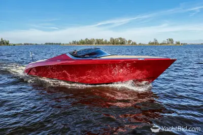 Aston Martin AM37 motorjacht – kavel bij YachtBid, Loosdrecht