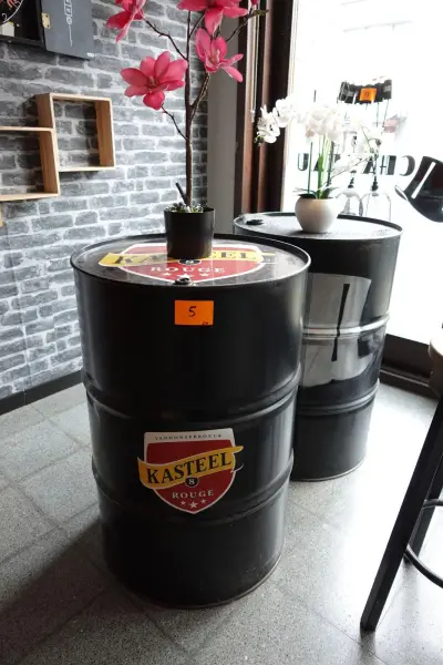 2x Divers metalen vat/tafel – kavel bij Openbare Verkopen, Lochristi