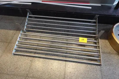 2x RVS handdoekendroger – kavel bij Openbare Verkopen, Lochristi