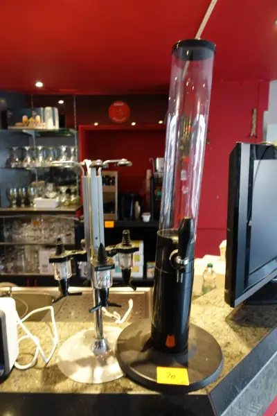 2x Drankendispenser – kavel bij Openbare Verkopen, Lochristi