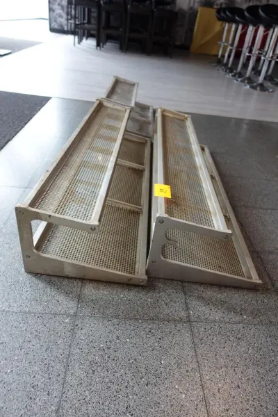 3x Vintage treinbagagehouder – kavel bij Openbare Verkopen, Lochristi
