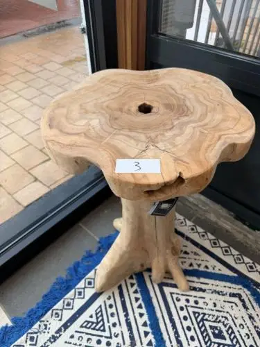 J-Line bijzettafel in natuurlijk hout – kavel bij Openbare Verkopen, Blankenberge