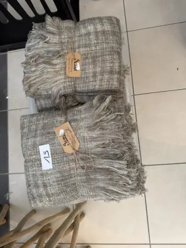 Luxe plaid met franjes – 130 x 170 cm ( Simla) 20 stuks – kavel bij Openbare Verkopen, Blankenberge