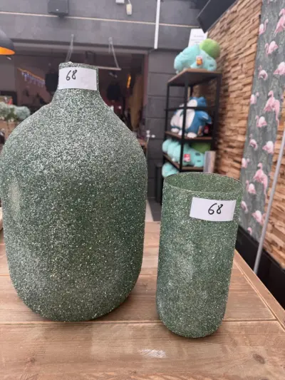 Set van 2 decoratieve groene glitter siervazen – kavel bij Openbare Verkopen, Blankenberge