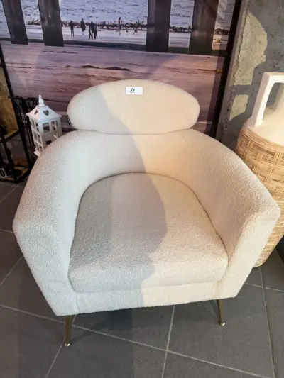 fauteuil (teddy) in beige met gouden poten – kavel bij Openbare Verkopen, Blankenberge