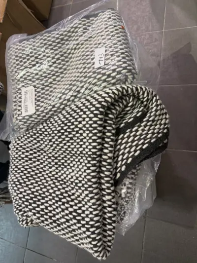 Simla wollen dekens 130x170cm (20 stuks) – kavel bij Openbare Verkopen, Blankenberge