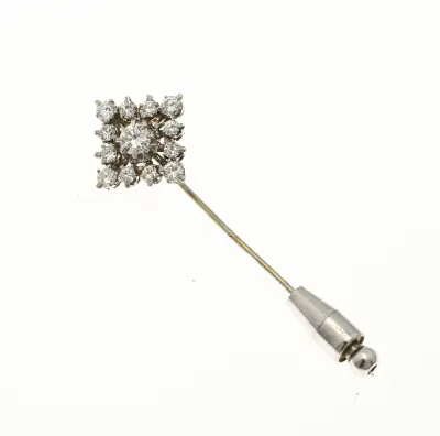 Witgouden dasspeld met diamanten – kavel bij Twents Veilinghuis