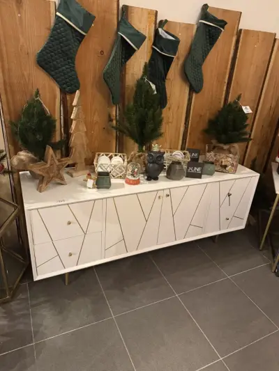 Dressoir wit met gouden details J-Line – kavel bij Openbare Verkopen, Blankenberge