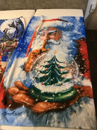 Kerstdekens 90stuks zachte fleece – kavel bij Openbare Verkopen, Blankenberge