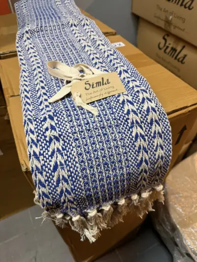 Simla blue/ ecru dekens per 12 | 2 dozen = 24 – kavel bij Openbare Verkopen, Blankenberge