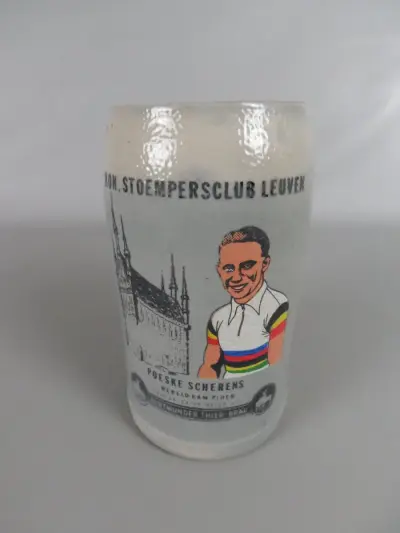 Bierpul Poeske Scherens – kavel bij De Kringwinkel, Diest
