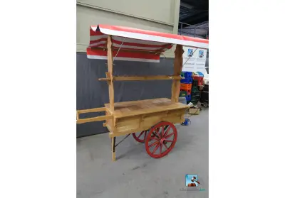 Presentatiewagen – kavel bij Clicpublic, Nivelles