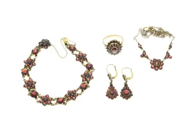 Set granaat sieraden, 4x – kavel bij Twents Veilinghuis