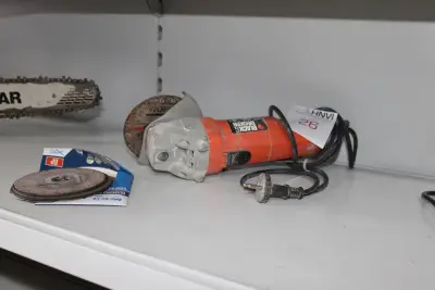 Haakse slijper Black & Decker CD115 – kavel bij HNVI, Loon op Zand