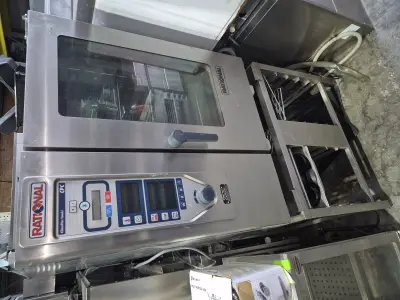 Steamer Rational CPC 101/05 10 plaats op rvs onderstel – kavel bij Veilingwinnaar