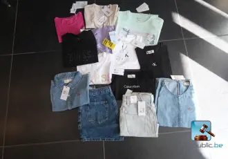 Lot de vêtements pour fille – kavel bij Clicpublic