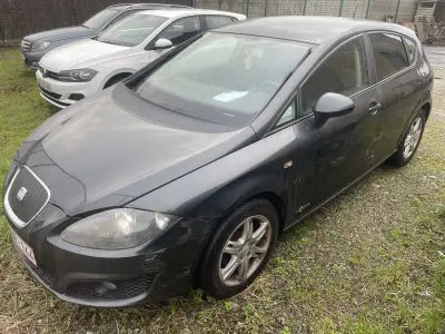 Voertuig meerdere doeleinden SEAT LEON (2011 / VSS ZZZ 1PZ CR 024 140) – kavel bij Openbare Verkopen, Ooigem