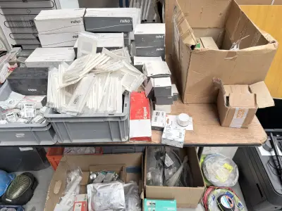 Elektrisch Materiaal – kavel bij Openbare Verkopen, Ooigem